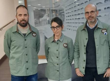 equipo doce opticos especialistas en lentes progresivas